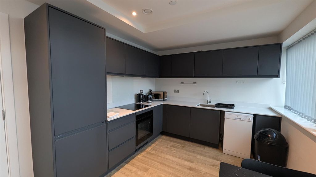 Property photo 3 of 11 Pxl_20250313_162559204