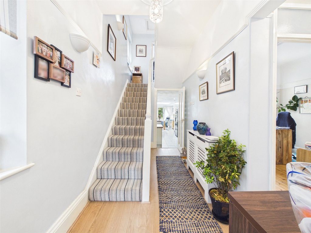 Property photo 2 of 21 Picture No. 03