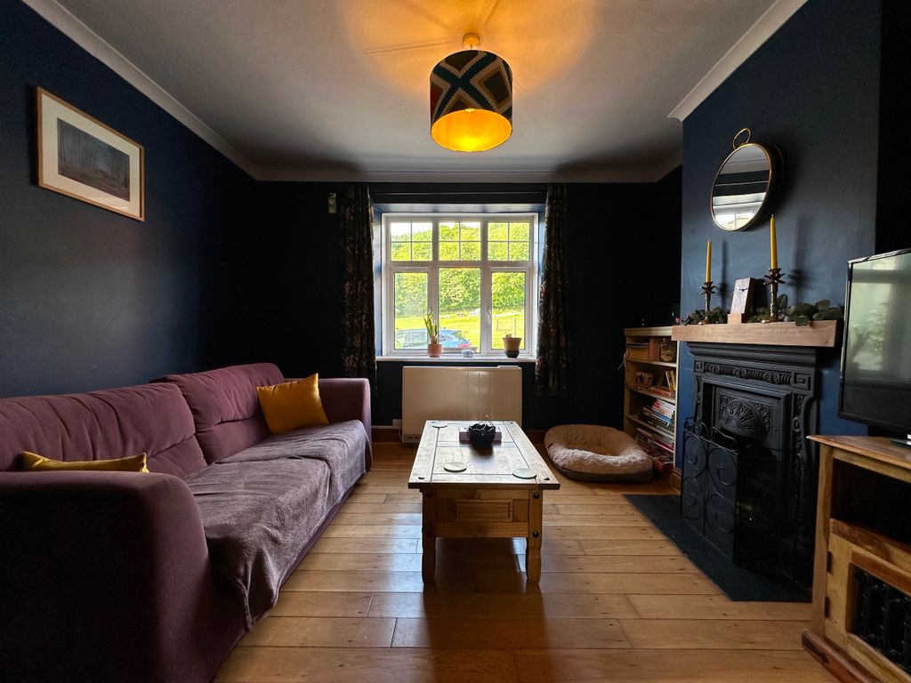 Property photo 2 of 21
