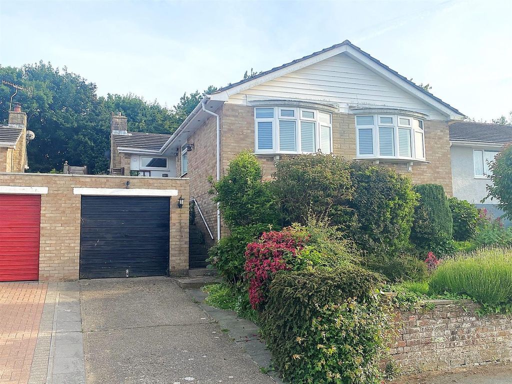 Property photo 1 of 13 21 Lychgate Close - Front.Jpg