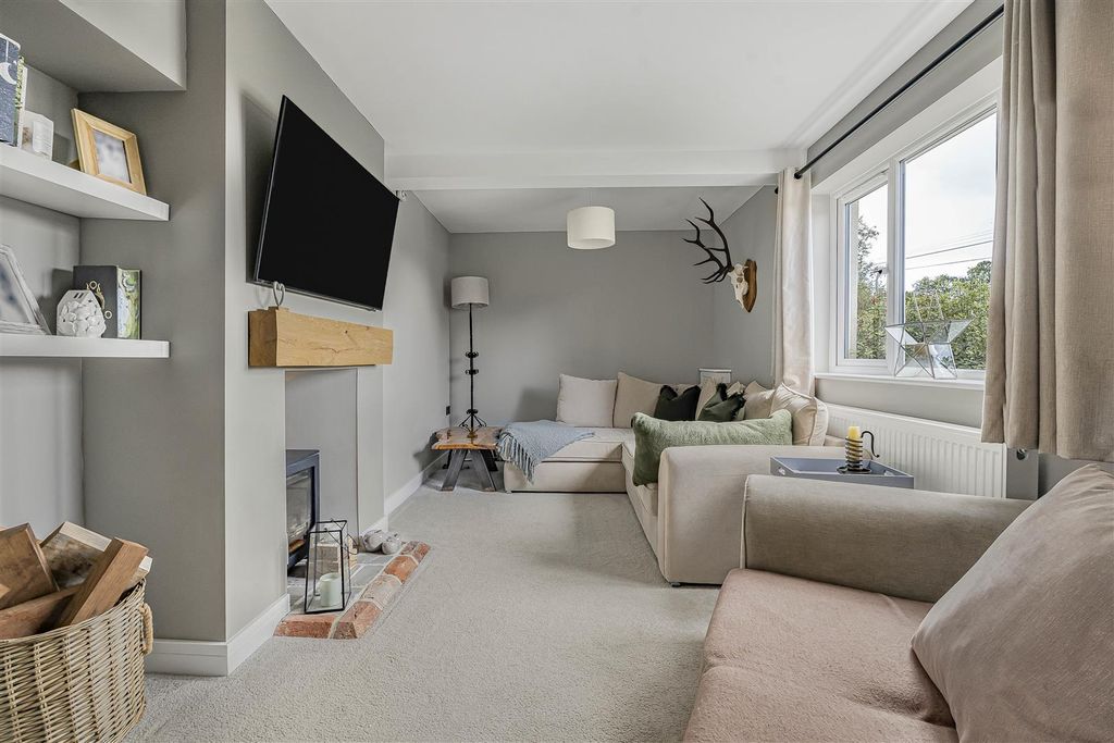 Property photo 3 of 40 7_64265.Jpg