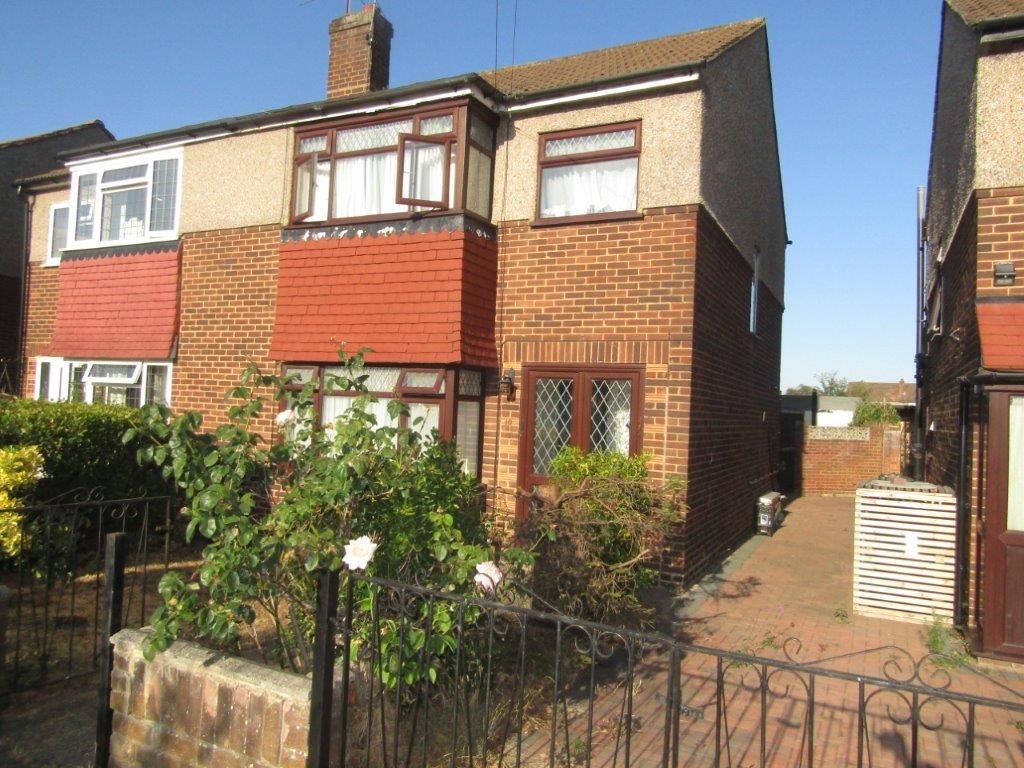 Property photo 1 of 10 1 Bed Flat To Rent Cornwall Close, Cheshunt En8 7Ra
