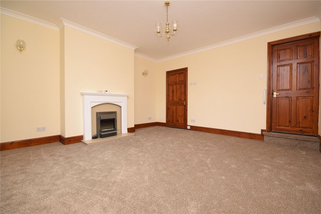 Property photo 3 of 11 Picture No. 06