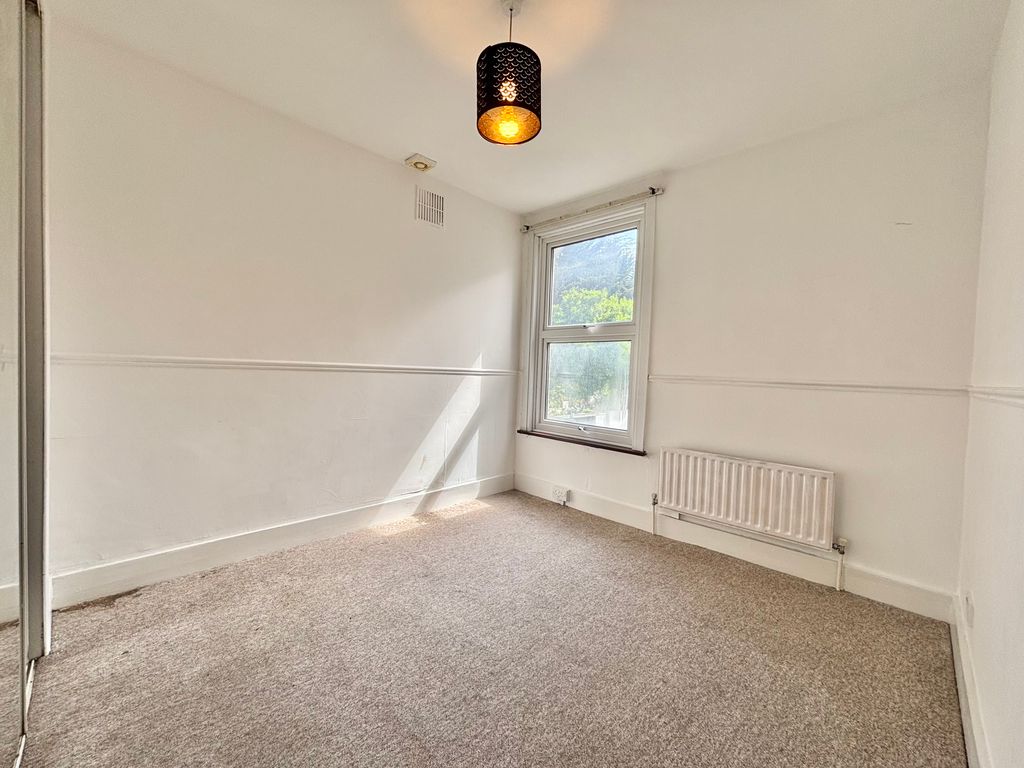 Property photo 3 of 6 Img_2207