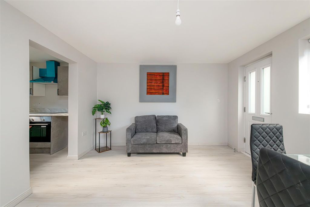 Property photo 2 of 5 Reception Room (2)