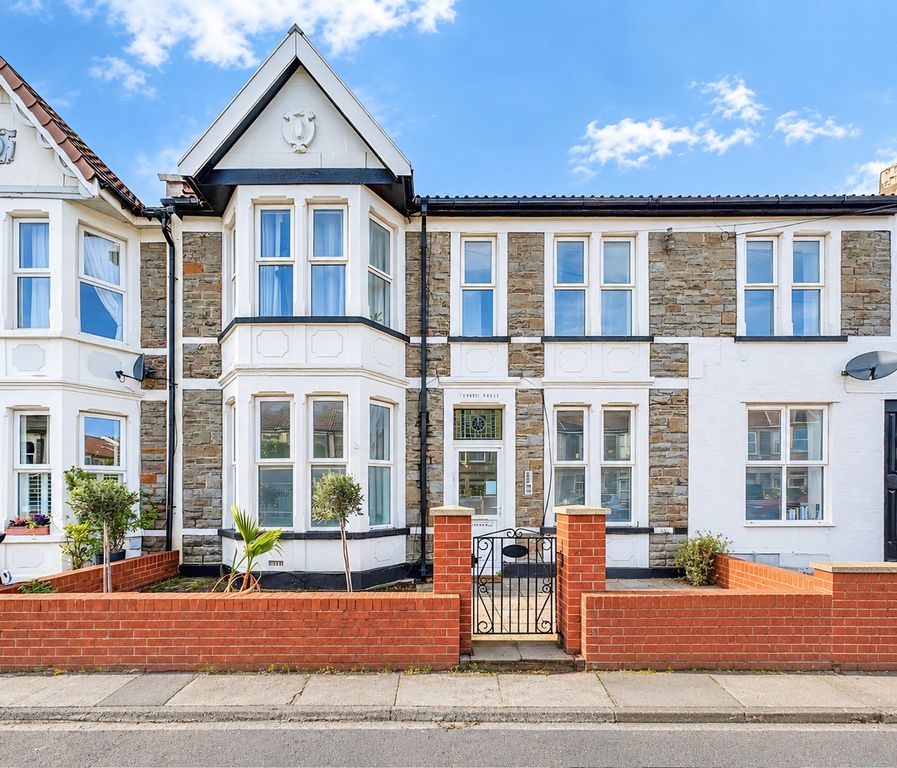 Property photo 1 of 12 Wick Road
