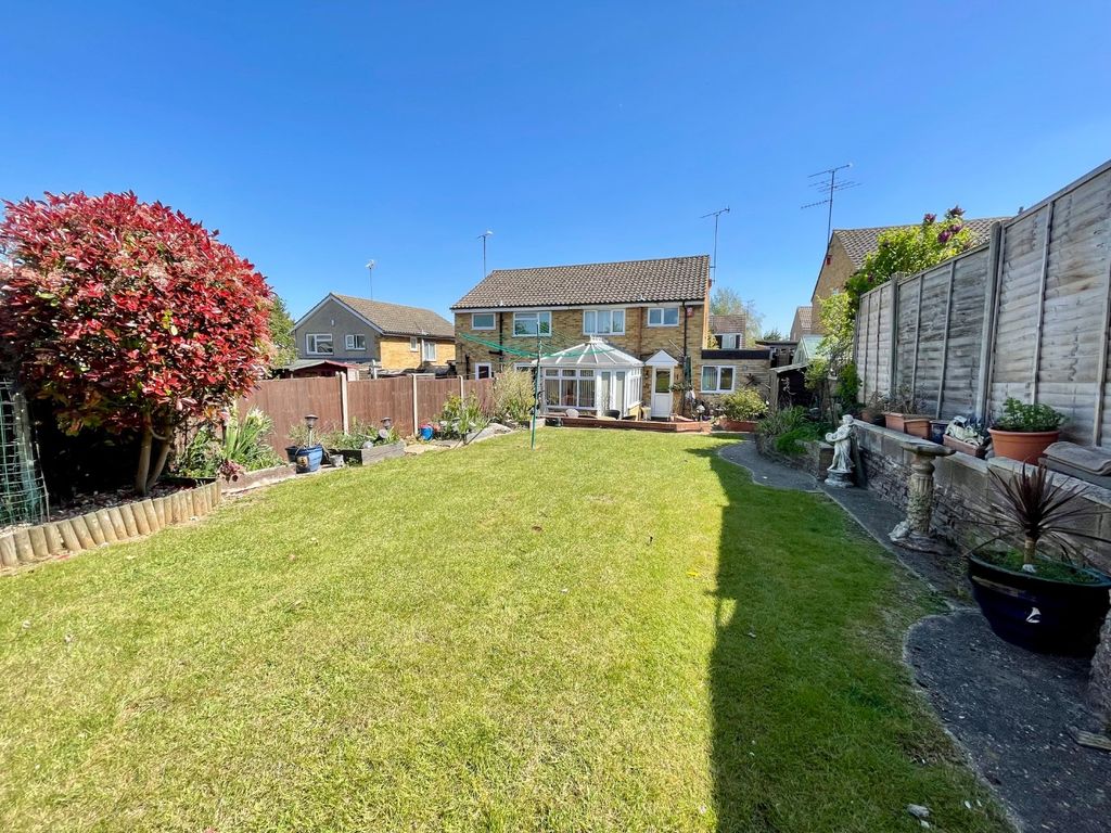 Property photo 2 of 11 1389553