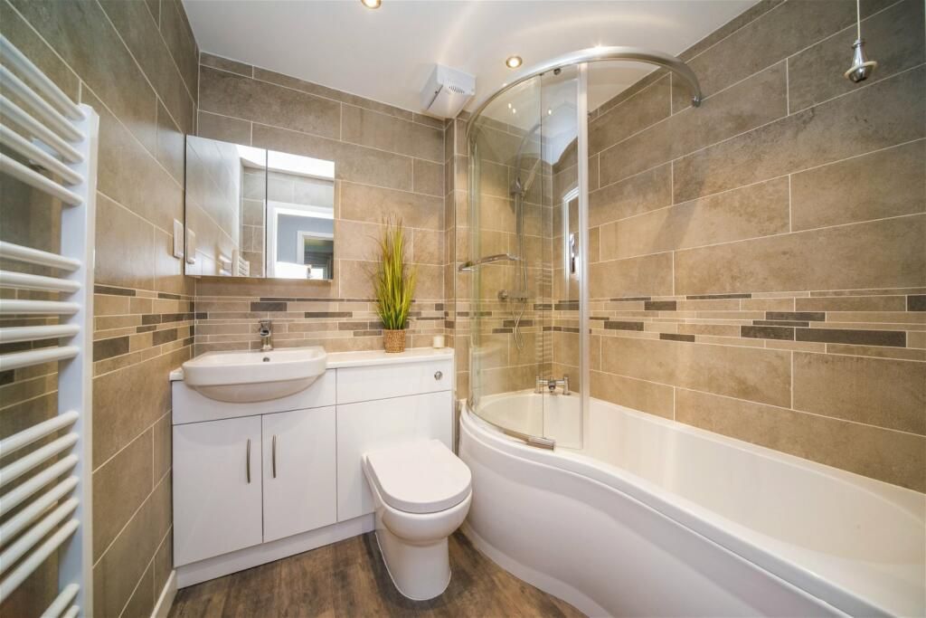 Additional image 8 of 2 bed flat for saleAlbion Way, Edenbridge TN8