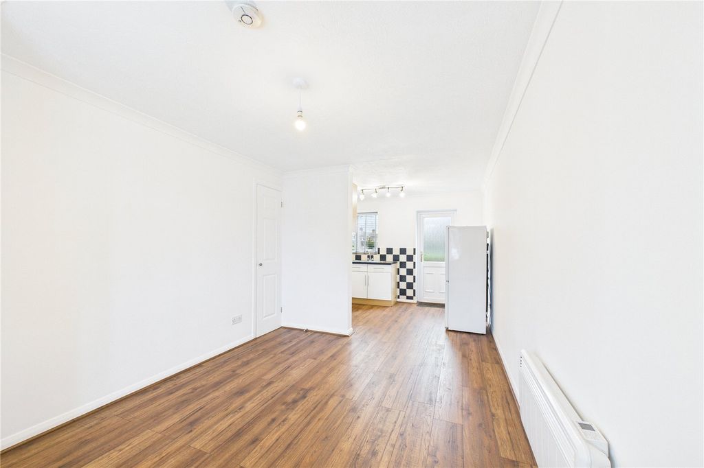 Property photo 3 of 11 Picture No. 08