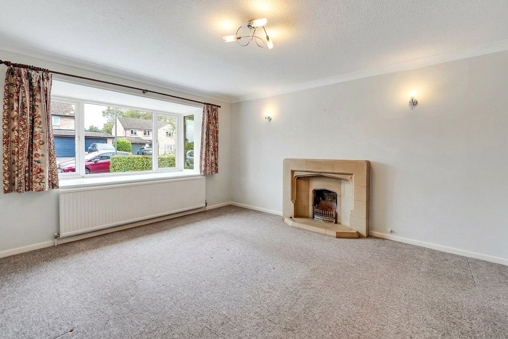 Property photo 3 of 11 Picture No. 18
