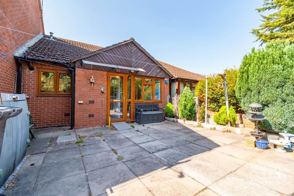 Property photo 1 of 14
