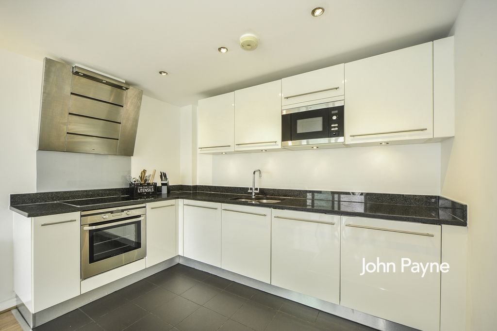 Property photo 3 of 8 Dsc_4030