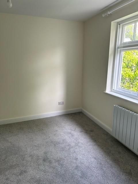 Property photo 3 of 8 Bedroom