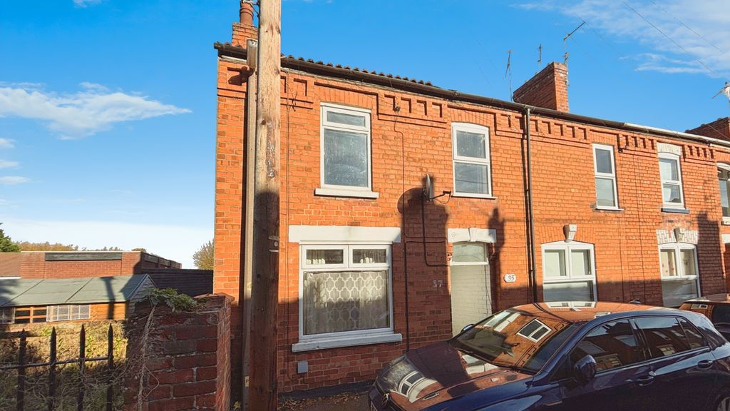 Property photo 1 of 10 Front