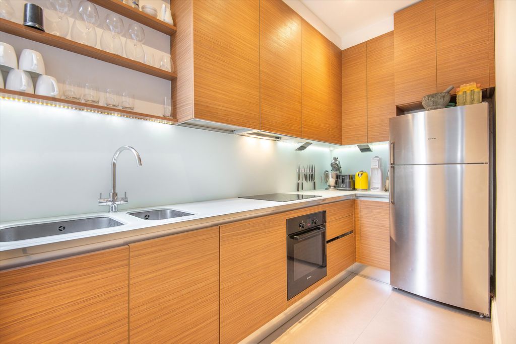 Property photo 3 of 10 Image