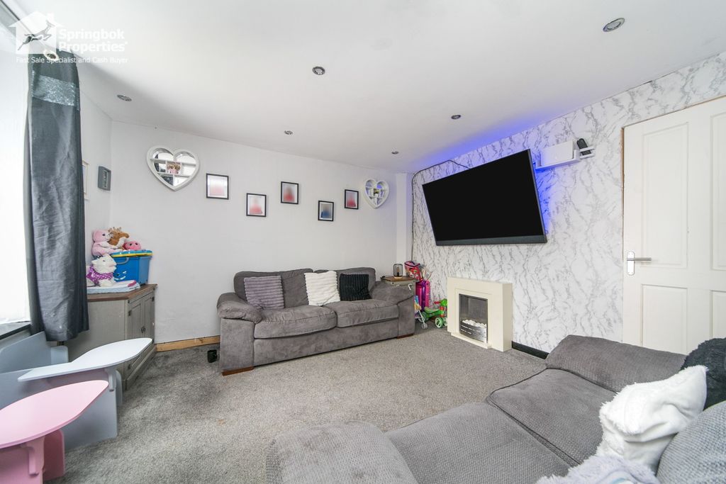 Property photo 3 of 17 Image 3