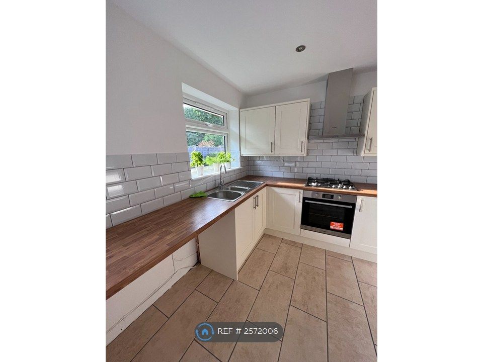 Property photo 3 of 27
