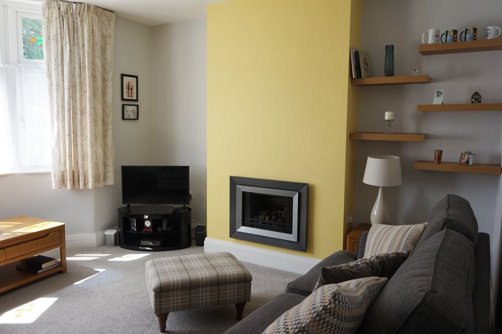 Property photo 3 of 12