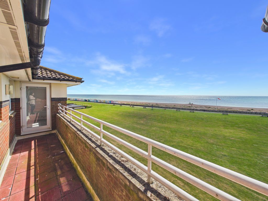 Property photo 2 of 11 Cam03519G0-Pr0509-Still011