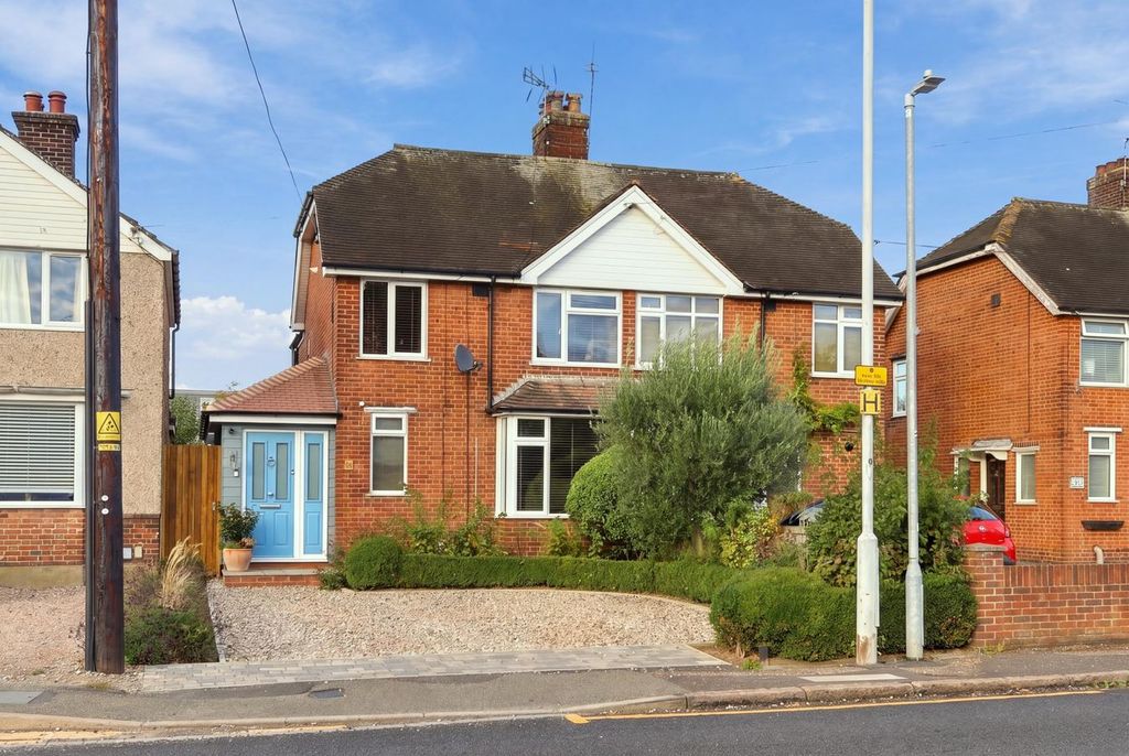 Property photo 1 of 32