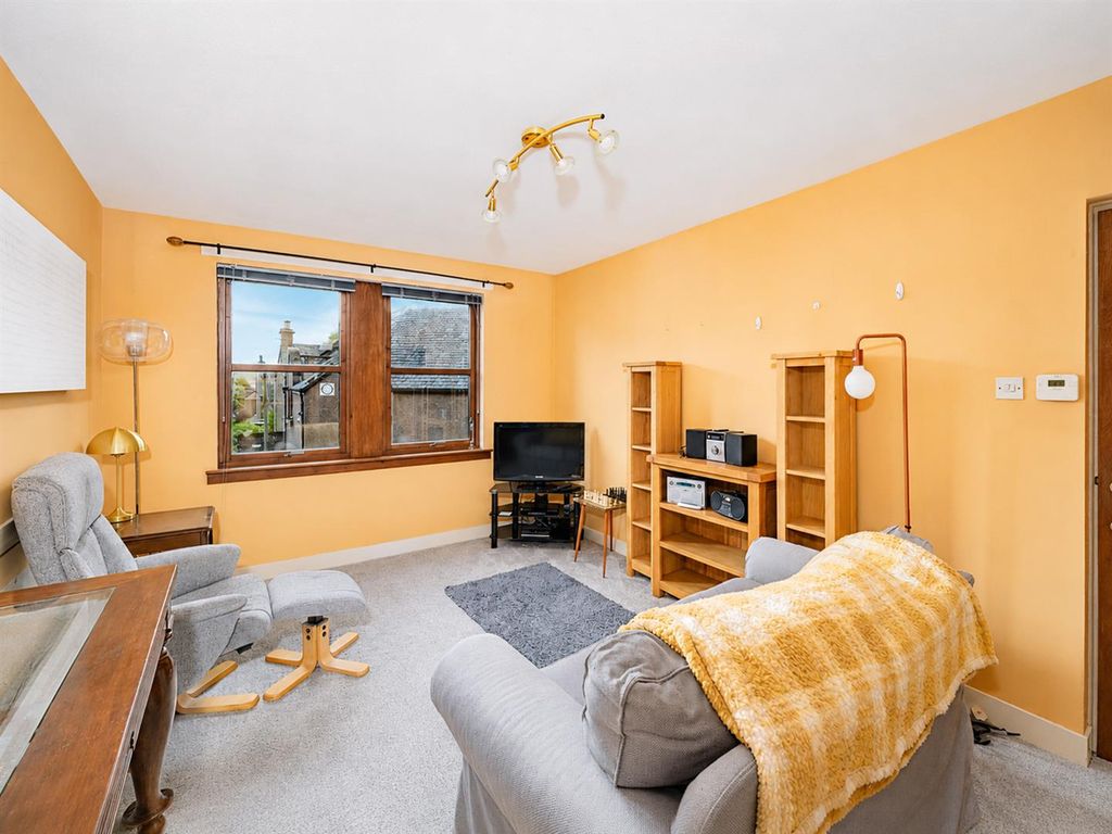Property photo 3 of 14 23 Osborne Place Dundee-3.Jpg