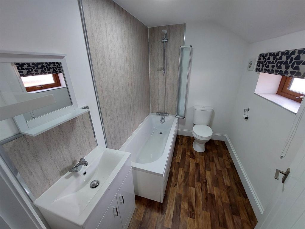 Property photo 2 of 22 345673636_3334621723351290_7745175566431316833_N.J