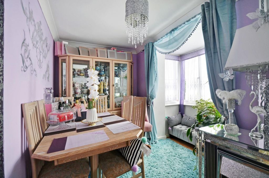 Property photo 2 of 12 Dining Area_Pic_ (2).Jpg
