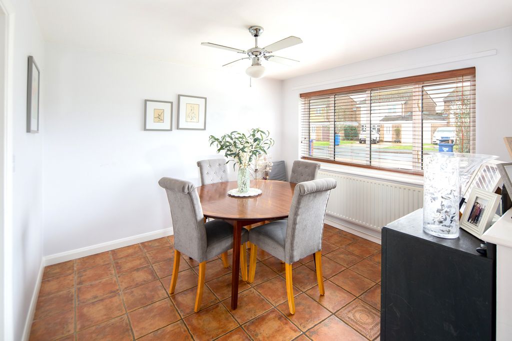 Property photo 3 of 23 Dining Room