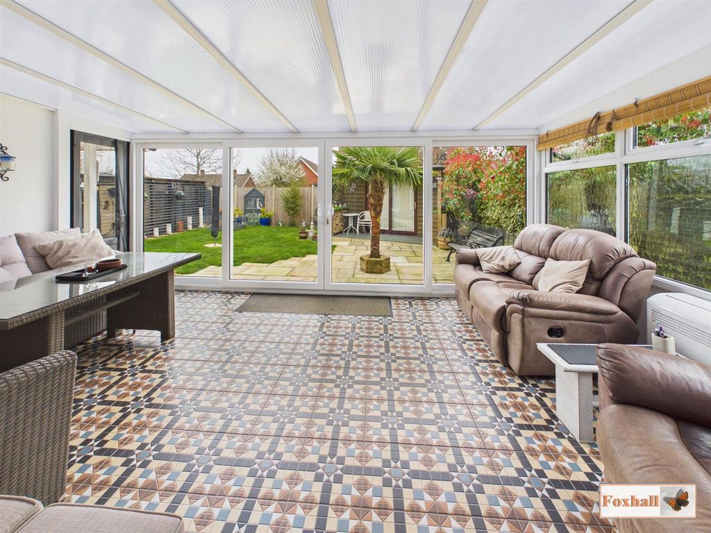 Property photo 3 of 29 Conservatory