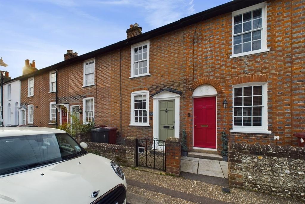 Property photo 1 of 15 Cam01894G0-Pr0128-Still034.Jpg