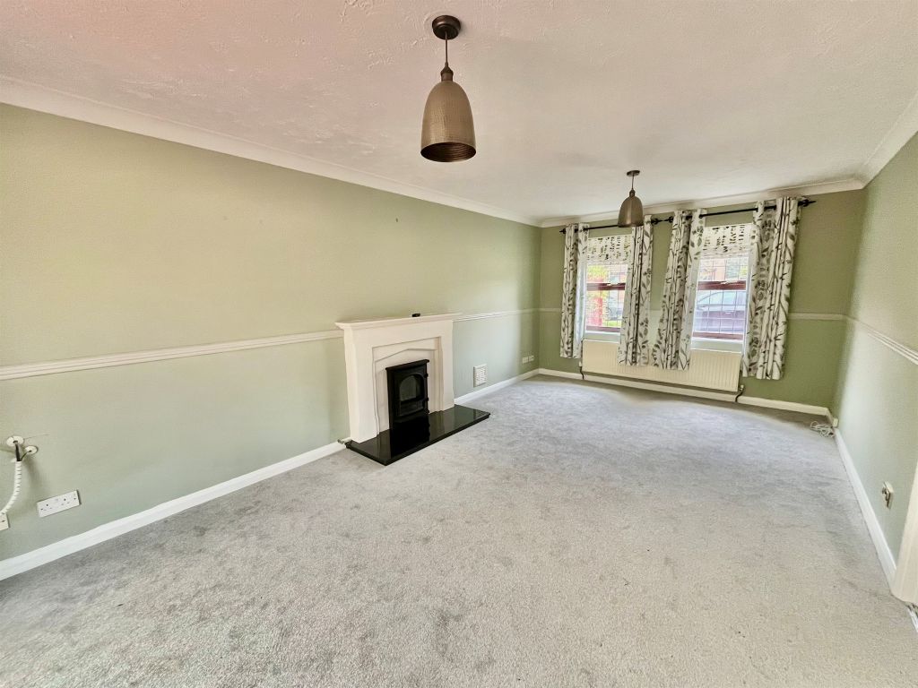 Property photo 3 of 18