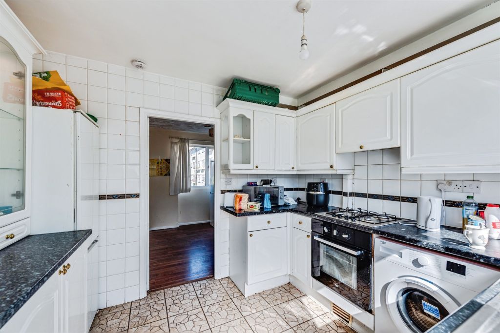 Property photo 3 of 13