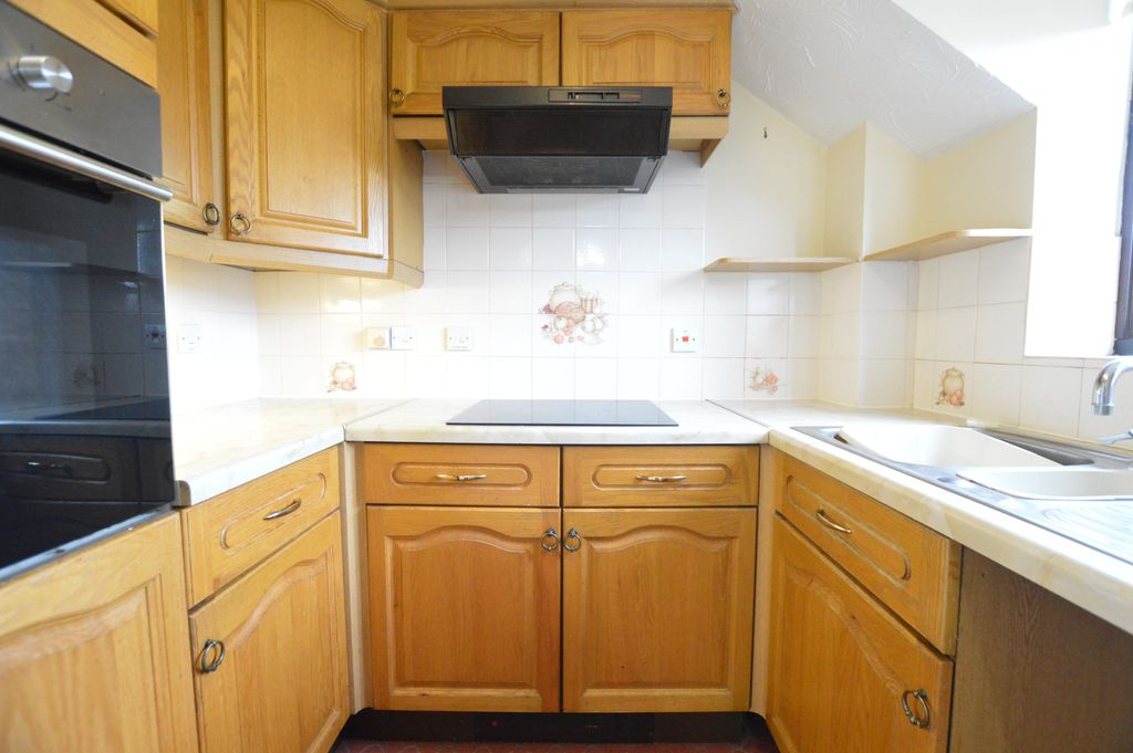 Property photo 3 of 19
