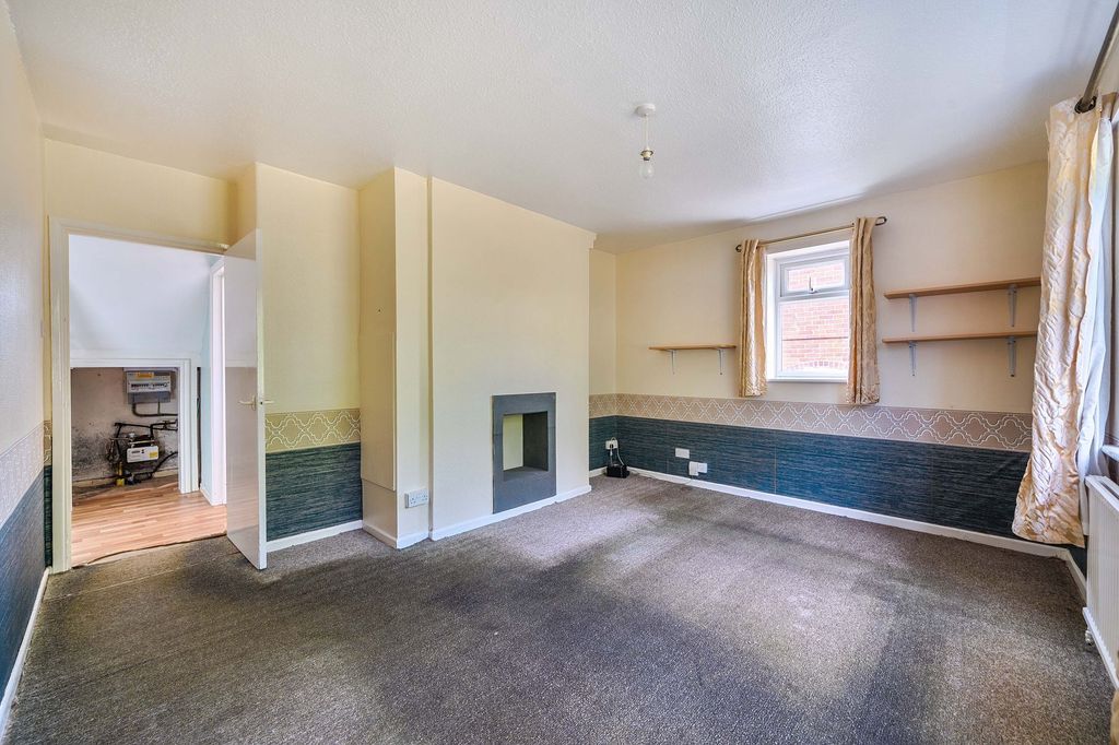 Property photo 3 of 15