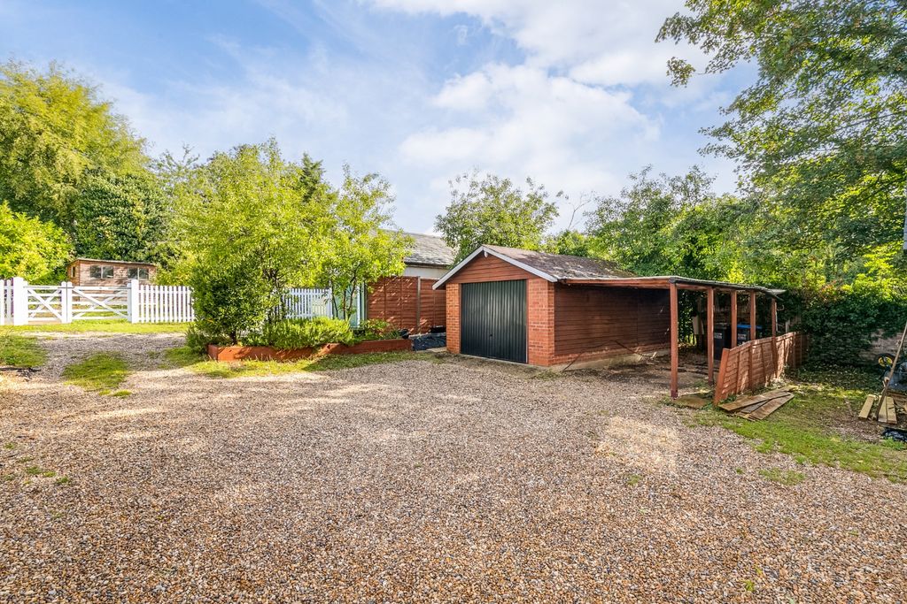 Property photo 2 of 38 4504912