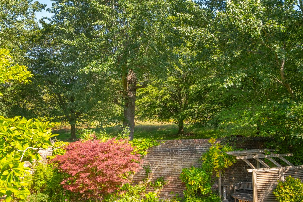 Property photo 3 of 10