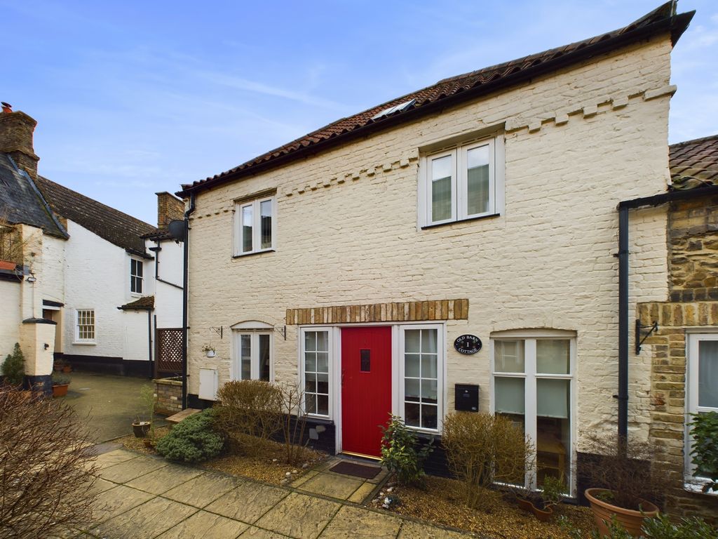 Property photo 1 of 8