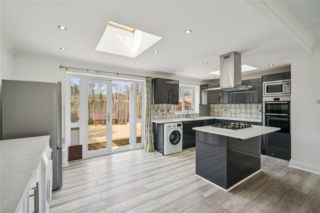 Property photo 2 of 11 Picture No. 09