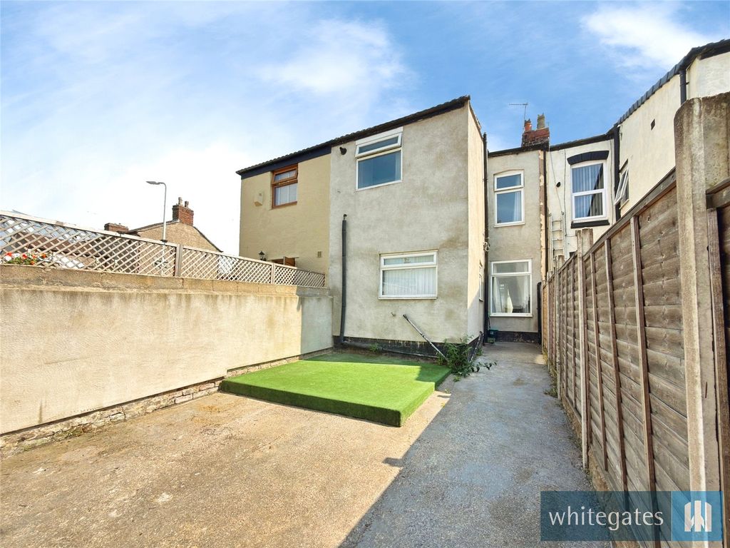 Property photo 2 of 16 Picture No. 10