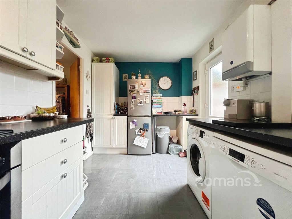 Property photo 3 of 18 Picture No. 02