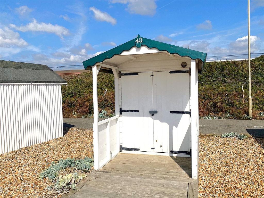 Property photo 1 of 7 Beach Hut 40 - Front.Jpg