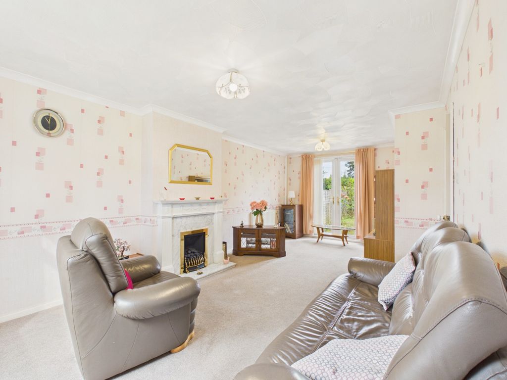 Property photo 2 of 12 5315752