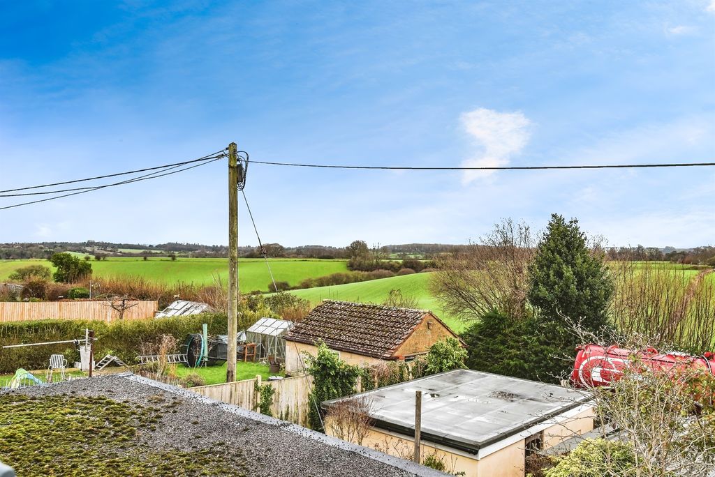 Property photo 3 of 20