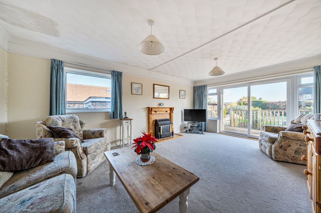 Property photo 2 of 14 Living Room