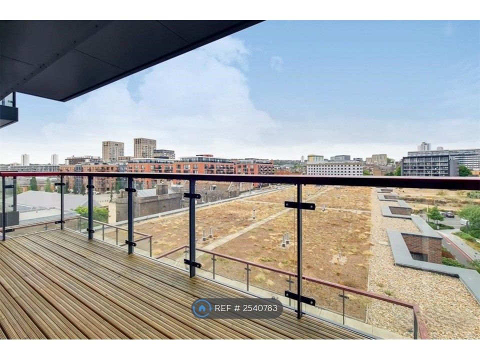 Property photo 3 of 10 Balcony 2