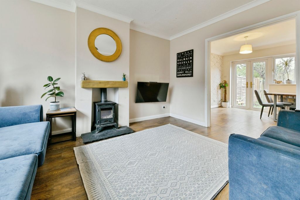 Property photo 2 of 20