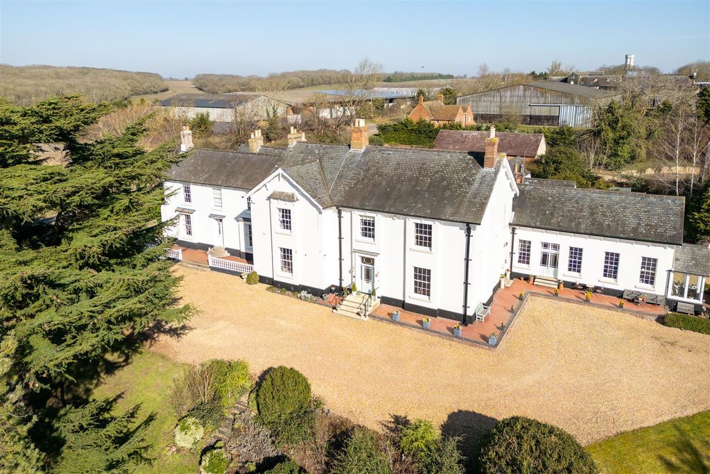 Property photo 1 of 49 250306 - Middle Grange, Ravensden - 01.Jpg