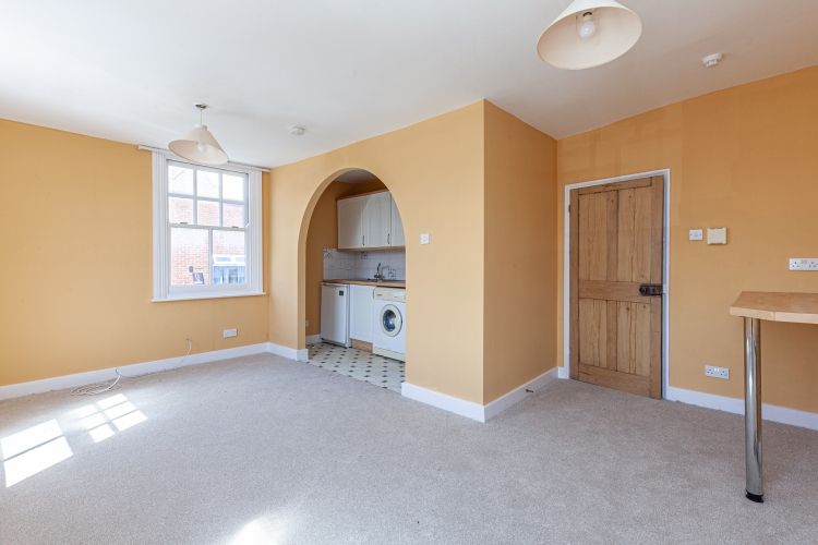 Property photo 3 of 7 260099