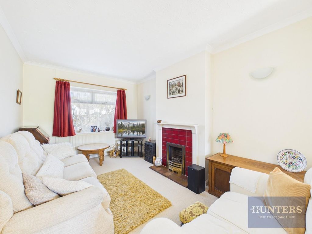 Property photo 3 of 21 Sitting Room