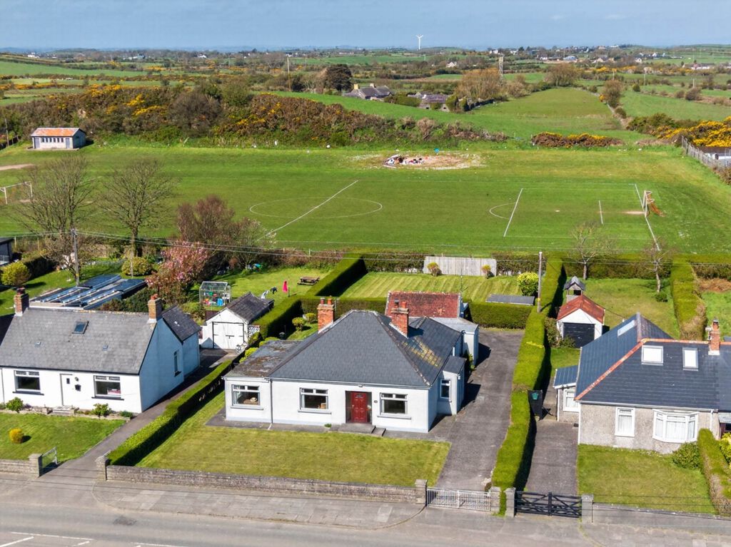 Property photo 2 of 32